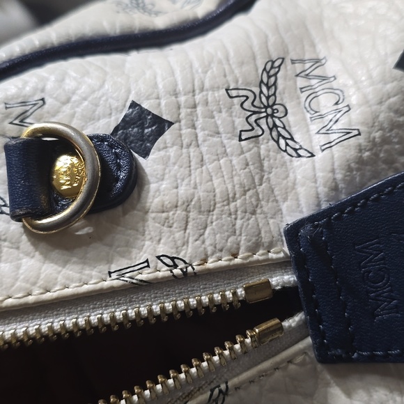 MCM Boston Monogram White Coated Canvas Bag - Picture 11 of 16